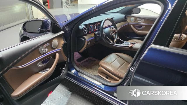 Mercedes-Benz E-Class W213 id 4507519 из Кореи 31