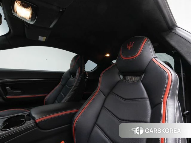 Maserati GranTurismo id 3905384 из Кореи 20