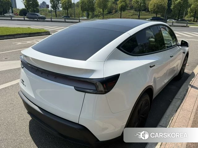 Tesla Model Y id 4182569 из Китая 16