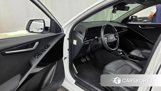 Kia Di Ol Nu Niro id 4881042 из Кореи 35