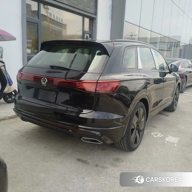 Volkswagen Touareg id 4261157 из Китая 12