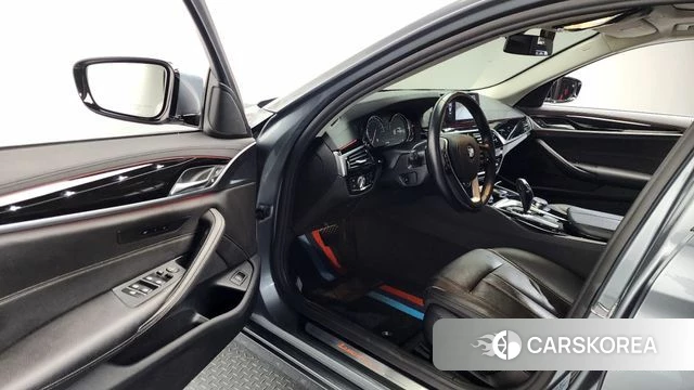 BMW 5 Series (G30) id 4196981 из Кореи 33