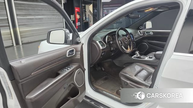 Jeep Grand Cherokee id 4203439 из Кореи 30