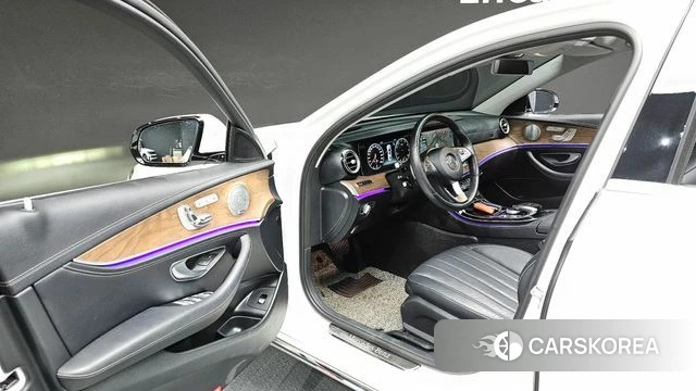 Mercedes-Benz E-Class W213 id 4246117 из Кореи 20