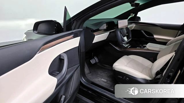 Tesla Model X id 4443206 из Кореи 35
