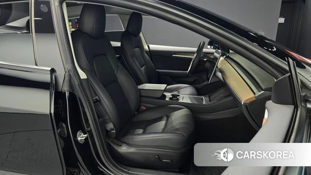Tesla Model 3 id 4524168 из Кореи 30