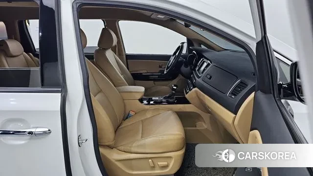 Kia The New Carnival id 3209472 из Кореи 20