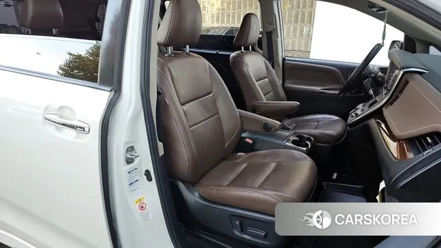 Toyota Sienna id 3374651 из Кореи 20