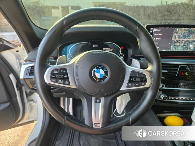 BMW 5 Series (G30) id 3823814 из Кореи 20