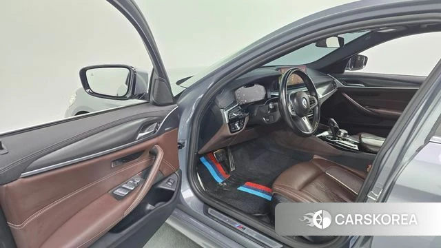 BMW 5 Series (G30) id 4650504 из Кореи 33
