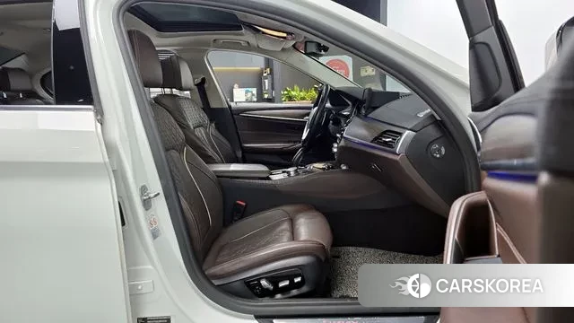 BMW 5 Series (G30) id 3754497 из Кореи 20