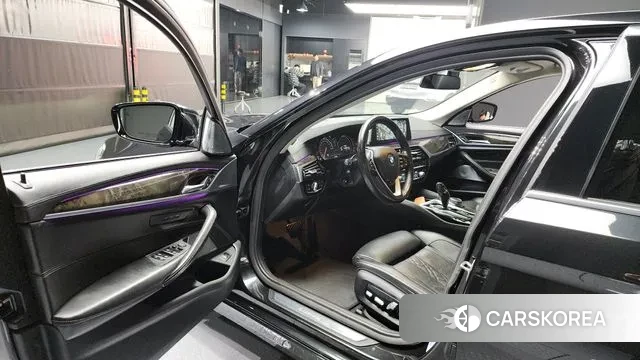 BMW 5 Series (G30) id 3494518 из Кореи 20