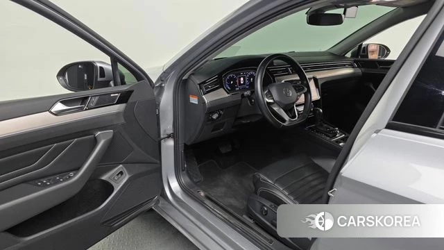 Volkswagen Passat GT (B8) id 3843269 из Кореи 20