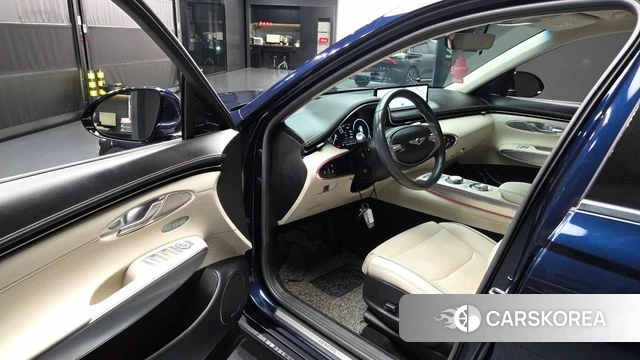 Genesis GV70 id 4202763 из Кореи 32