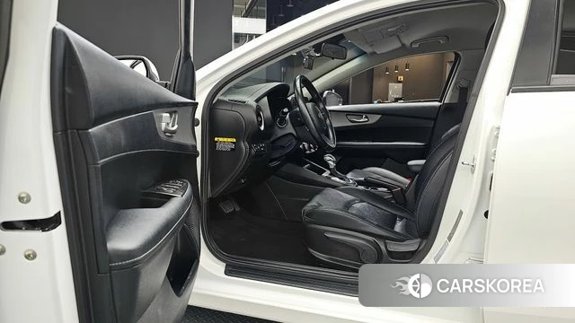 Kia Come New K3 id 3834065 из Кореи 20