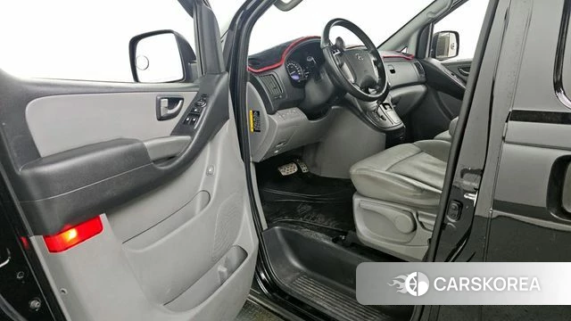 Hyundai The New Grand Starex id 4285844 из Кореи 30