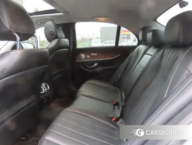 Mercedes-Benz E-Class W213 id 3669552 из Кореи 20