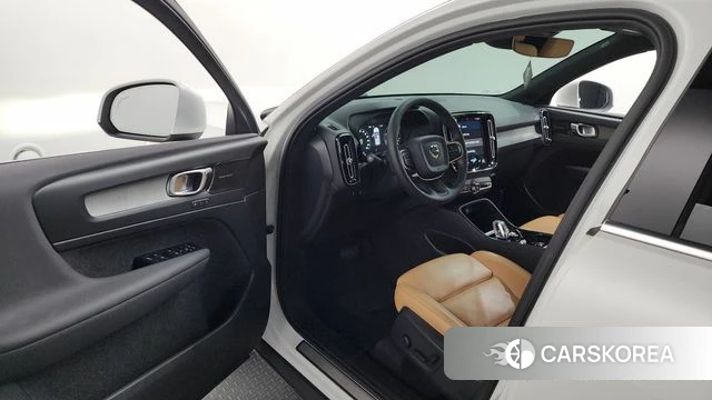 Volvo XC40 id 4470086 из Кореи 34