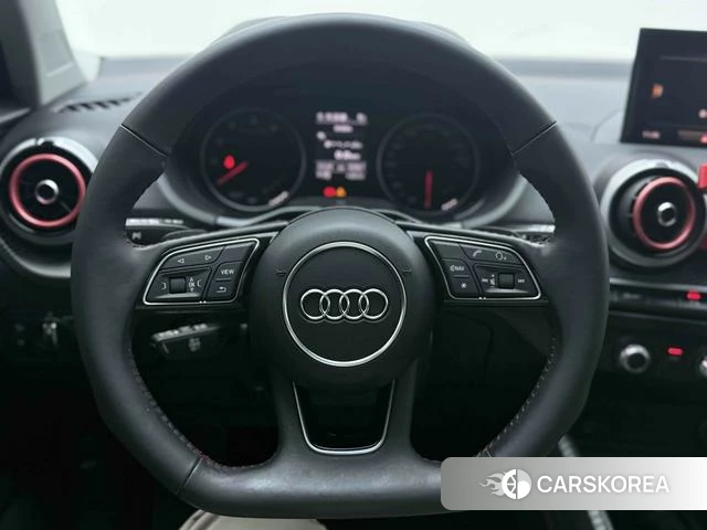 Audi Q2L id 4279249 из Китая 27