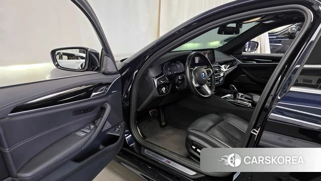 BMW 5 Series (G30) id 3812268 из Кореи 20