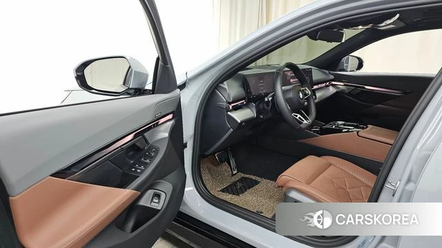 BMW 5 Series (G60) id 3952593 из Кореи 20