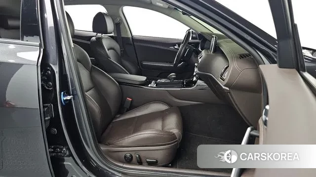 Kia Stinger id 3244218 из Кореи 20