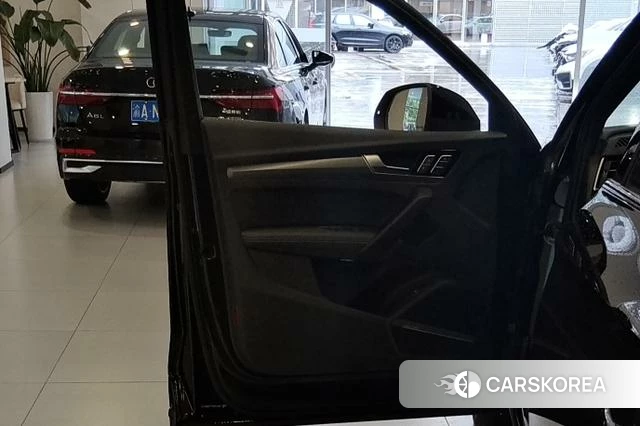 Audi Q5L id 4235713 из Китая 17