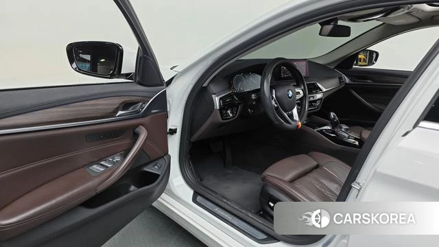 BMW 5 Series (G30) id 4430072 из Кореи 32