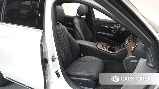 Mercedes-Benz E-Class W213 id 3752571 из Кореи 20