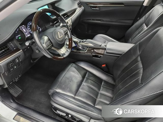 Lexus New ES300h id 4435741 из Кореи 19