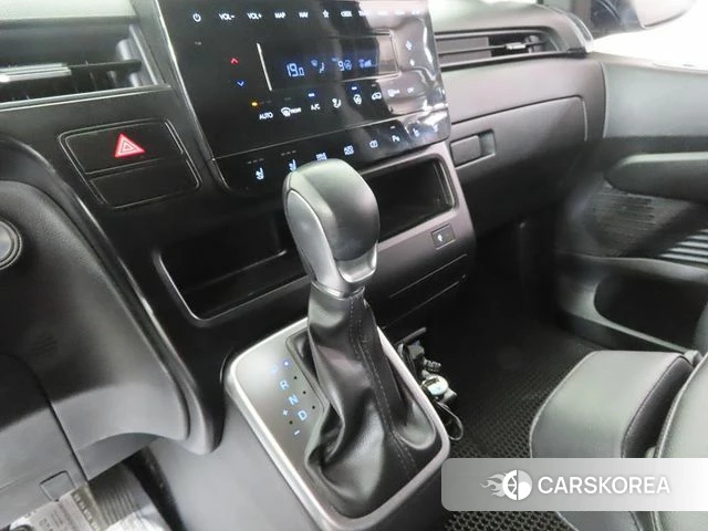 Hyundai Staria id 4590892 из Кореи 20
