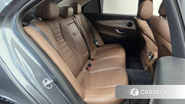 Mercedes-Benz E-Class W213 id 4732743 из Кореи 31