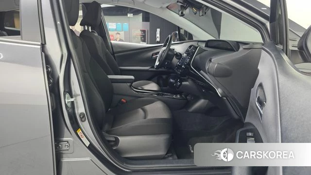 Toyota Prius 4th Generation id 4614154 из Кореи 32