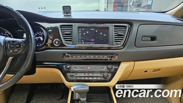 Kia The New Carnival id 2676441 из Кореи 20