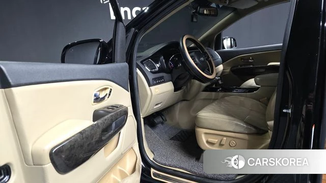 Kia The New Carnival id 3924560 из Кореи 20