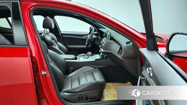 Kia Stinger id 3423430 из Кореи 20