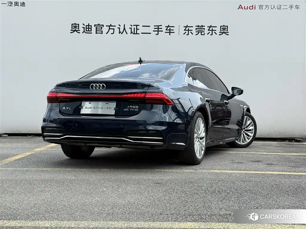 Audi A7L id 4539081 из Китая 11