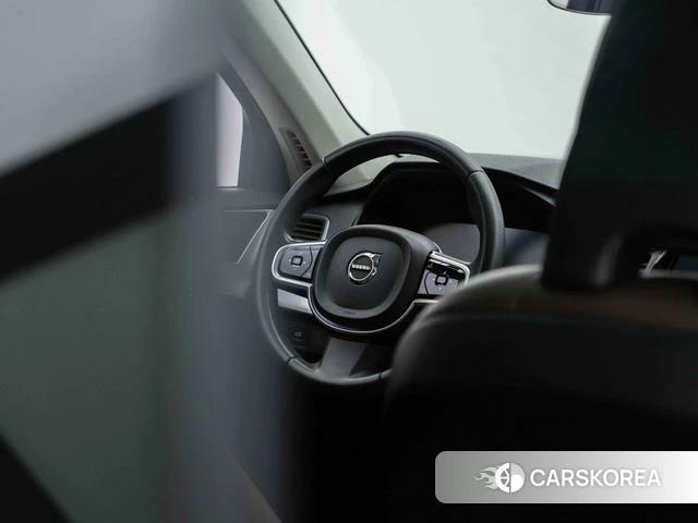 Volvo XC90 id 4213435 из Китая 47