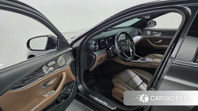 Mercedes-Benz E-Class W213 id 4671256 из Кореи 41