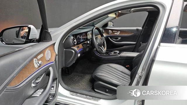 Mercedes-Benz E-Class W213 id 4384613 из Кореи 33