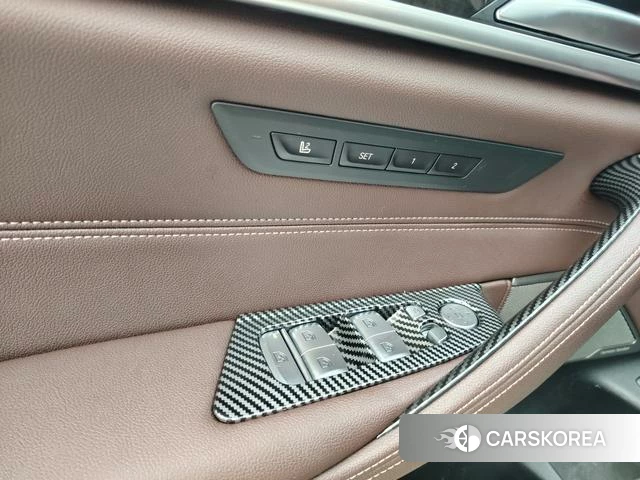BMW 5 series PHEV id 4313890 из Китая 20