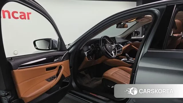 BMW 5 Series (G30) id 3677587 из Кореи 20