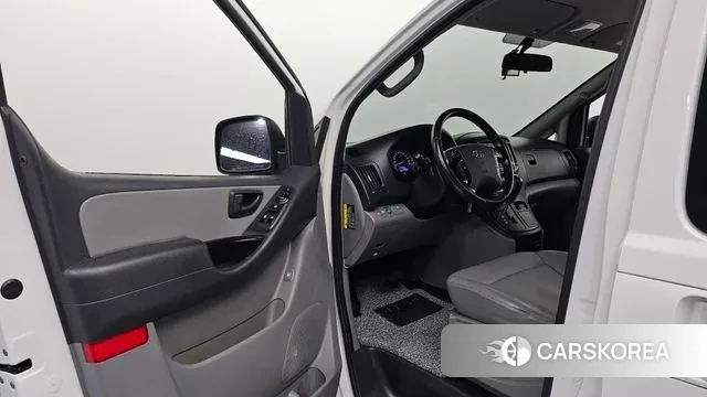 Hyundai The New Grand Starex id 3587781 из Кореи 20