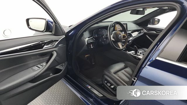 BMW 5 Series (G30) id 3844292 из Кореи 20