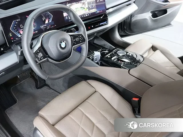 BMW 5 Series (G60) id 3476986 из Кореи 20