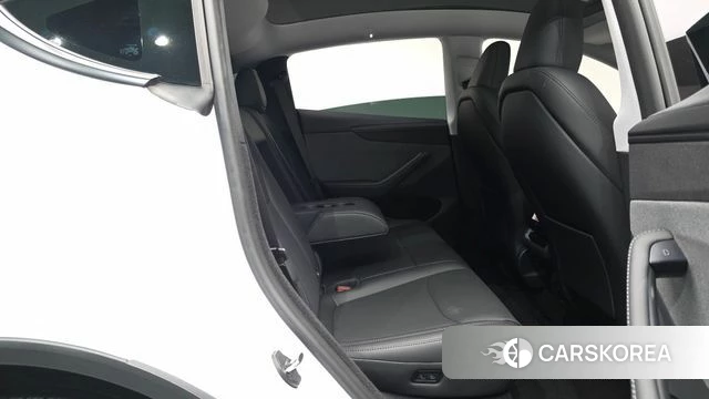 Tesla Model Y id 4706019 из Кореи 32