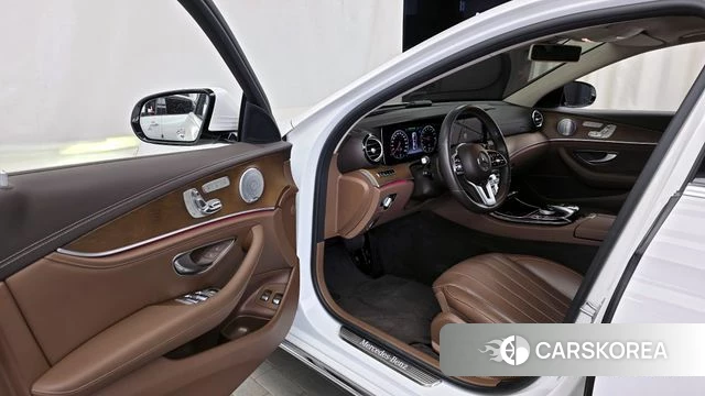 Mercedes-Benz E-Class W213 id 4180109 из Кореи 20