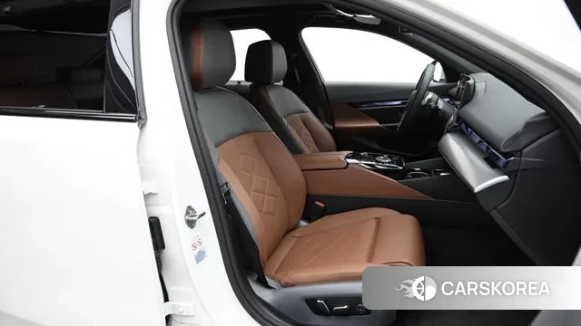 BMW 5 Series (G60) id 3042503 из Кореи 20