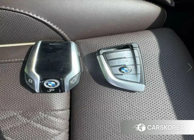 BMW 5 Series (G30) id 3941662 из Кореи 10