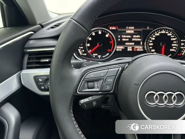 Audi A4L id 4217465 из Китая 20